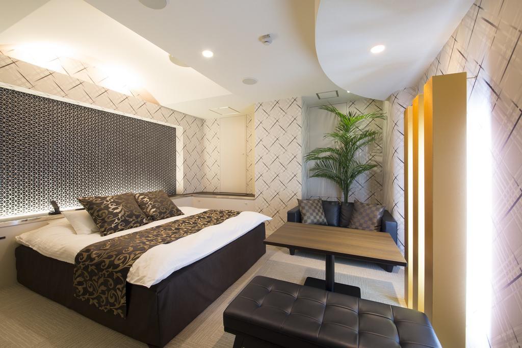 Hotel Beni East (Adults Only) Οσάκα Δωμάτιο φωτογραφία