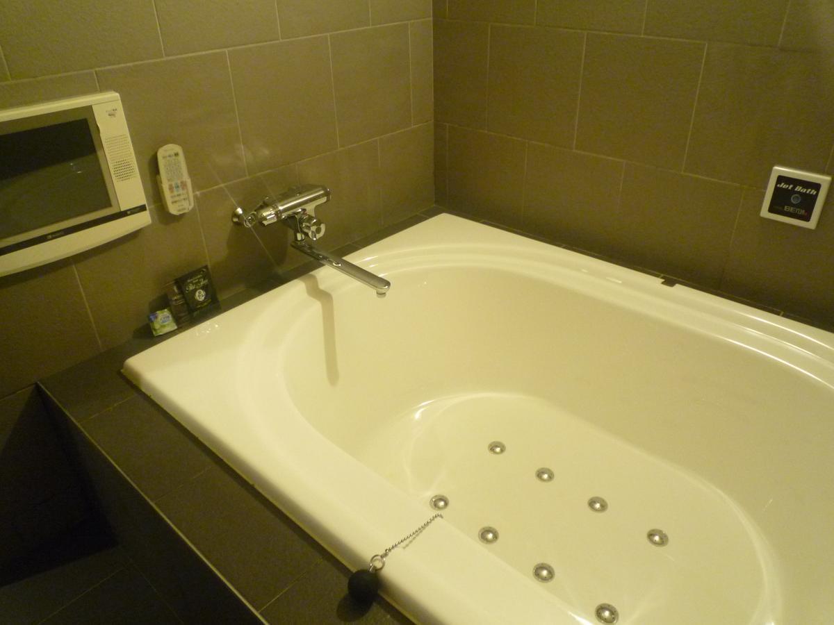 Hotel Beni East (Adults Only) Οσάκα Εξωτερικό φωτογραφία